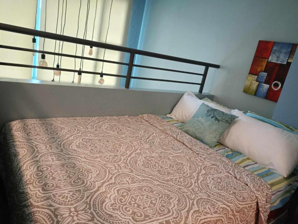 מנילה Loft Condo Beside Shangri-La Fort מראה חיצוני תמונה