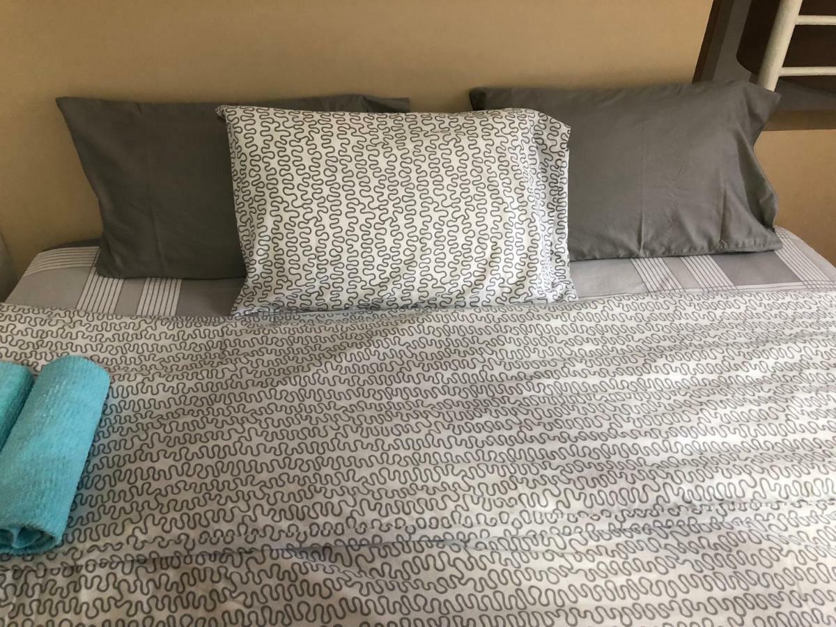 מנילה Loft Condo Beside Shangri-La Fort מראה חיצוני תמונה