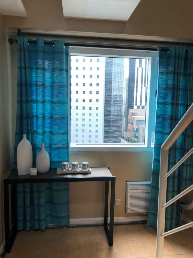 מנילה Loft Condo Beside Shangri-La Fort מראה חיצוני תמונה