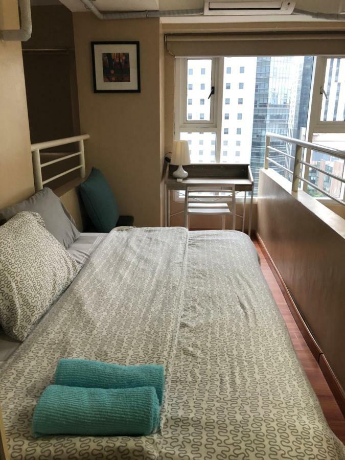 מנילה Loft Condo Beside Shangri-La Fort מראה חיצוני תמונה